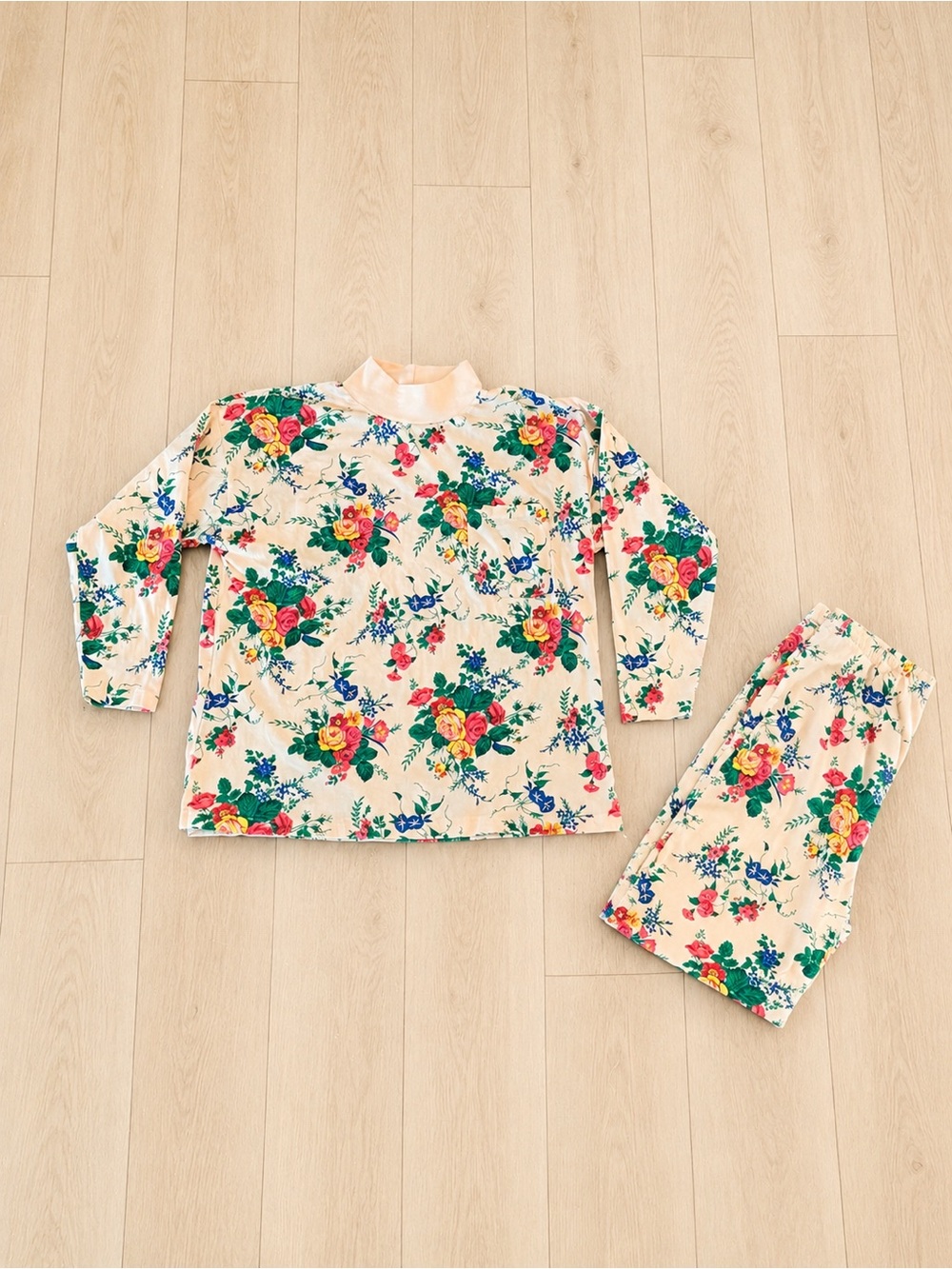 Vintage Victoria’s Secret Gold Label Floral Cotton Pajama Set